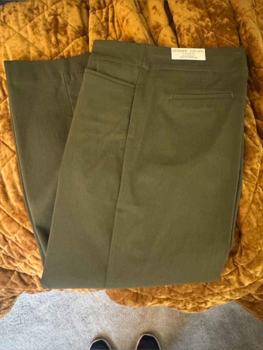 Chico’s Olive crop pants